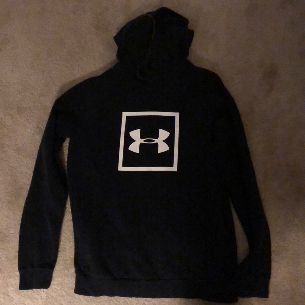 Black Under Armour hoodie